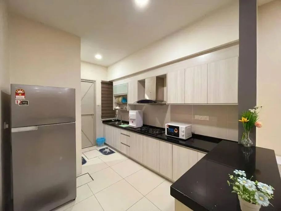 Cozyhouse 4Room 3Bath Room 10Pax'''Simpangampattasek Simpang Ampat